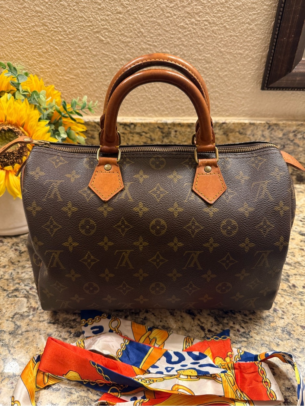 Beautiful Vintage Speedy 30 Louis Vuitton Monogram